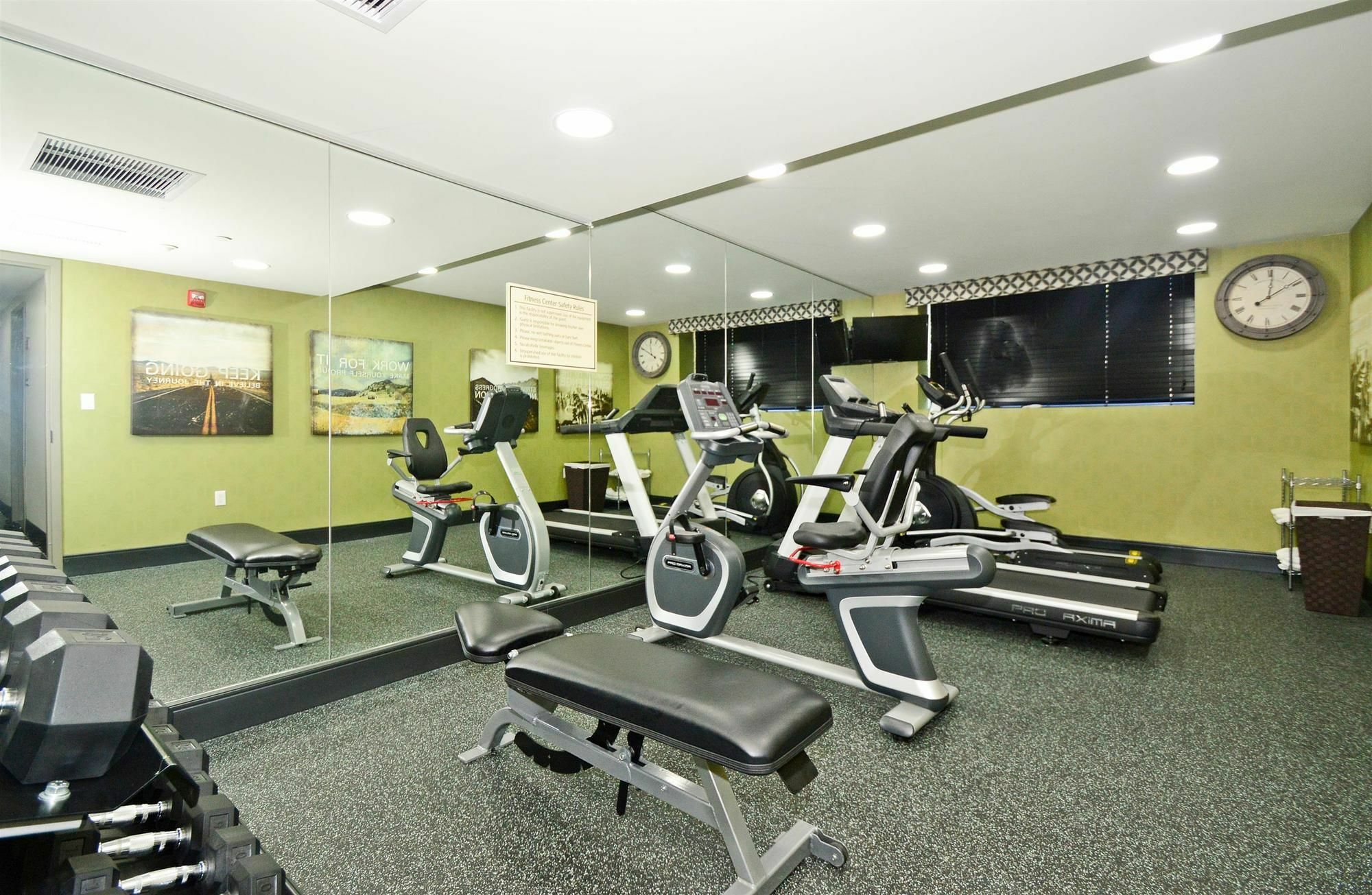 Best Western Plus Laguardia Airport Hotel Queens نيو يورك المظهر الخارجي الصورة