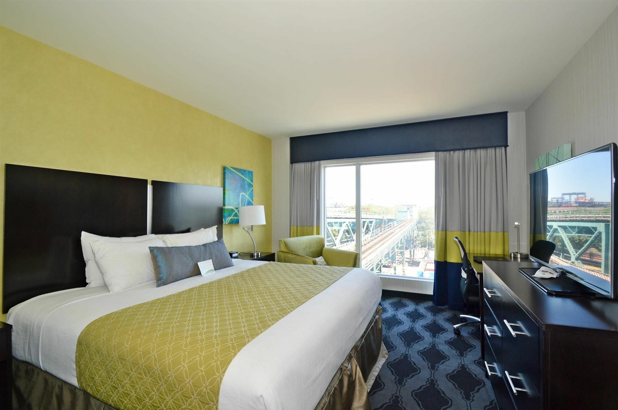Best Western Plus Laguardia Airport Hotel Queens نيو يورك المظهر الخارجي الصورة